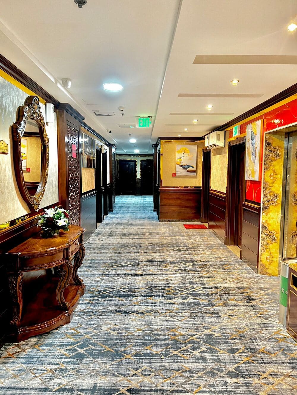 Guest floor corridor