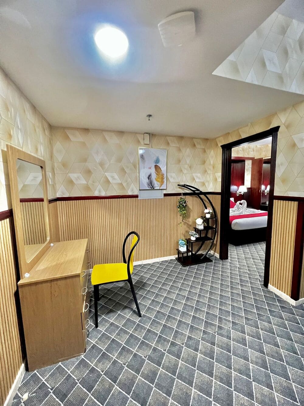 Room entrance and vanity